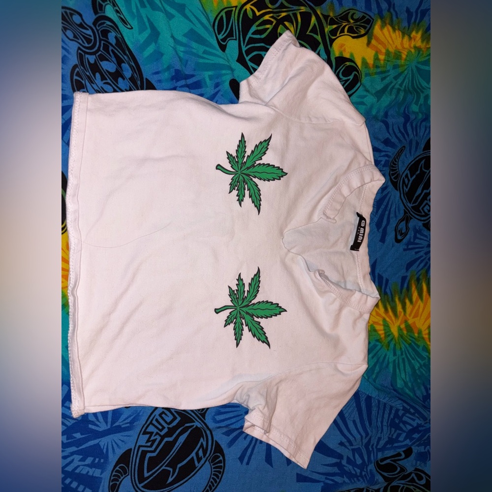 4/20 Weed Crop Top🤍💚